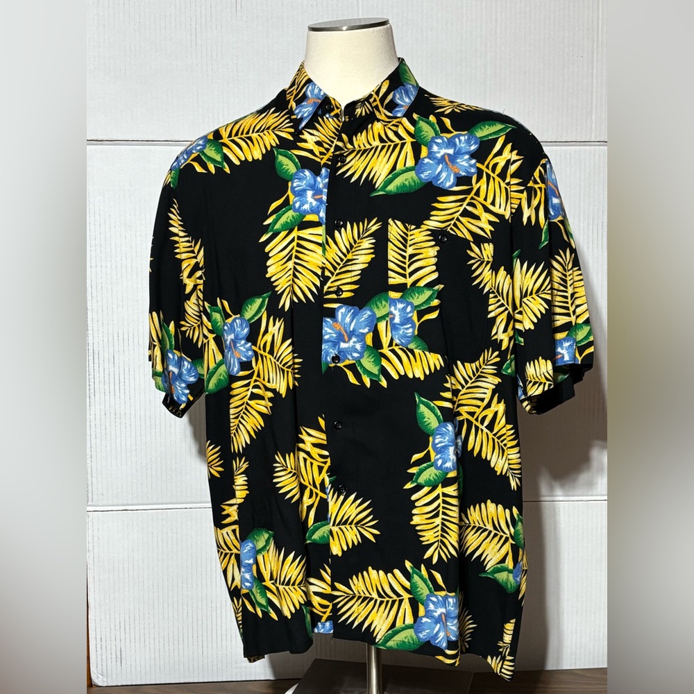 Puritan Men's Black Tropical XL Print Shirt 31”L 27” p2p